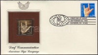 USA/Burbank 1993. 'Siket kommunikáció/Amerikai jelbeszéd' aranyozott(22kt) bélyeg replika FDC borítékban, bélyeggel és elsőnapi bélyegzővel és ismertetővel T:1
&lt;br/&gt;USA/Burbank 1993. 'Deaf Communication/American Sign Language' gilded(22kt) s