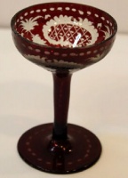Dekoratív bordó, kristálykehely. 8cm.