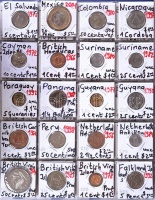 Külföldi fémpénz gyűjtemény albumba rendezve, összesen 160db pénzérme 120 ország érméiből, sok Unc és PP darabbal T:vegyes
&lt;br/&gt;Mixed world coin collection with 160 pieces of coin of 120 countries, with lots of Unc and PP coins C: