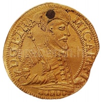 1684. Dukát Au 'Apafi Mihály' Fogaras (3.44g) T:1-,2 R! lyuktömött, súlyra vágott
&lt;br/&gt;Hungary 1684. Ducat Au 'Michael Apafi' Fagaras (3.44g) C:AU,XF RARE! plugged hole
&lt;br/&gt;Unger (Erdély): 452.b., Huszár 700.