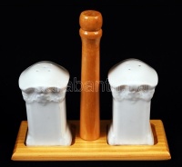 Kerámia fedeles asztali szervírozó tál apró lepattanással, d: 20 cm; 2 db porcelán sótartó, m: 7,5 cm