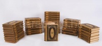 Gárdonyi Géza munkái. 1-40 kötet. 
Bp. 1924-1938. Dante. 40 db. Aranyozott kiadói egészvászon-kötésben. Egységes, szép sorozat. (egy kötet sarkán szakadás)