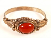 Ezüst (Ag) gyűrű szintetikus kő berakással, jelzett, br: 1,5 g /
silver ring, 1,5 g