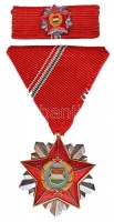 1966. 'Szocialista Hazáért Érdemrend' mellszalaggal, szalagsávval és miniatűrrel dísztokban T:1
Hungary 1966. 'Order of Merit for the Socialist Country' decoration on ribbon, with thin ribbon and miniature in case C:Unc
NMK 711.