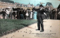 Párizs, madarász a Tuileriák kertjében. 1910. 