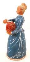 Kovács Margit (1902-1977): Kenyérszelő. Festett mázas terrakotta, jelzett, hibátlan, m:36 cm