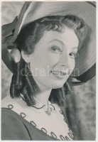 Petress Zsuzsa (1928-2001) magyar színésznő, primadonna saját kezű aláírása egy őt ábrázoló fotón, 9x6cm