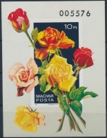 1982 Rózsák vágott blokk (7.000)
