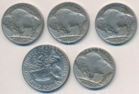 Amerikai Egyesült Államok 1930-1937D 5c Cu-Ni 'Buffalo' (4xklf) + 1976. 1/4$ 'Washington' T:2-
USA 1930-1937D 5c Cu-Ni 'Buffalo' (4xdiff) + 1976. 1/4 Dollar 'Washington' C:VF