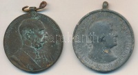 1898. 'Jubileumi Emlékérem Fegyveres Erő Számára' Br kitüntetés mellszalag és függesztőkarika nélkül.+ 1940. 'Erdélyi részek felszabadulásának emlékére' cink emlékérem mellszalag és függesztőkarika nélkül. Szign.:BERÁN