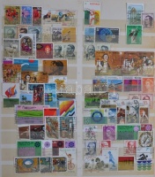 Ausztrália gyűjtemény, 1.060 különféle bélyeg berakóban / Australia collection, 1.060 different stamps in stockbook