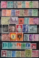 Nyugat-Berlin 1948-1990 ~460 db klf bélyeg, közte 85 feláras bélyeg, 6 lapos közepes berakóban
