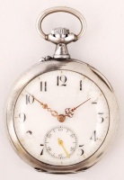 Ezüst zsebóra lánccal, kulcsos, Ag.,bruttó:81,9gr., jelzett, működik, d:4,5cm/Silver pocket watch with key and chain, Ag, gross:.81,9gr, marked, operate, D: 4.5cm