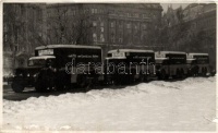 1947 Magyarországra érkezett első kereskedelmi teherautó convoy, mely a Frühling Bernát cég kezdeményezése révén a magyar édesipar ellátására kakaóbabot szállított, photo