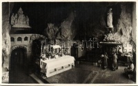Budapest XI. Gellérthegy, a Barlangtemplom belseje, Külső kegyoltár, photo (vágott / cut)