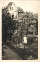 1916 Budapest XIV. az Amizoni Nőnevelő Intézet növendéke, photo