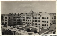 Kolozsvár, Cluj; a IX. Hadtestparancsnokság épülete, irredenta díszkert / building of the 9th Corps Headquarter, Hungarian military, irredenta garden (EB)