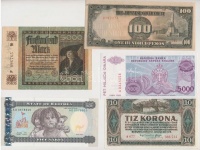 Vegyes: 15db klf magyar és külföldi bankjegy és szükségpénz tétel, közte Pápua Új-Guinea, Málta, Libanon T:I-III
Mixed: 15pcs of diff banknotes and emergency notes, with Hungary, Papua New Guinea, Malta, Lebanon C:UNC-F