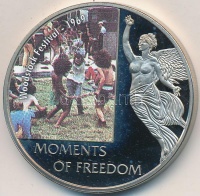 Libéria 2006. 10$ 'Szabadság pillanatai - Woodstock-i Fesztivál 1969' multicolor, tanúsítvánnyal T:PP  
Liberia 2006. 10 Dollars 'Moments of Freedom-Woodstock Festival 1969.' multicolor, with certificate C:PP