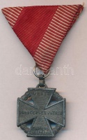 1917. 'Károly-Csapatkereszt' cink kitüntetés mellszalaggal T:2
Hungary 1917. 'Karl Troop Cross' zinc decoration with ribbon C:XF
NMK 295.