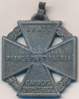 1916. 'Károly - Csapatkereszt' cink kitüntetés mellszalag nélkül, törött kontraszemmel T:2-
Hungary 1916. 'Karl Troop Cross' zinc decoration without ribbon, broken ring C:VF