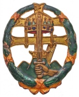 ~1940. 'Csapattiszti jelvény' zománcozott kitüntető jelvény gyártói jelzés nélkül (53x43mm) T:2 zománchiány
Hungary ~1940. 'Company Officer's Badge' enamelled badge without makers mark (53x43mm) C:XF enamel missing
Sallay 1/a.