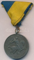 1941. 'Délvidéki Emlékérem' cink emlékérem mellszalaggal. Szign.: BERÁN L. T:2
Hungary 1941. 'Commemorative Medal for the Return of Southern Hungary' zinc medal with original ribbon. Sign.:BERÁN L. C:XF
NMK 429.