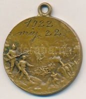 1922. '1922. máj. 22.' véséssel ellátott első világháborús Cu medál (20mm) T:2