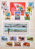 Legnagyobbrészt postatiszta gyűjtemény a 60-as 80-as évekből kevés másodpéldánnyal 5 jó A/4 berakóban továbbá Bélyegnap teljes ívek, néhány emléklap. Magas katalógus érték!!