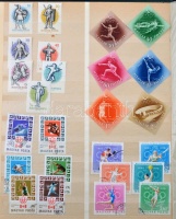 1932-1976 Főleg magyar bélyegek, teljes sorok, többpéldányos értékek, kivágások és kevés német 8 lapos nagyalakú berakóban