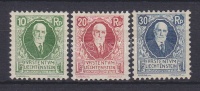 1925 II. János herceg sor Mi 72-74