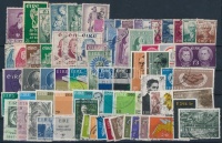 Írország 1952-1991 487 db bélyeg jobb értékekkel 5 db stecklapon