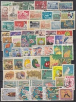 Vietnam, Mandzsúria stb. 129 db bélyeg berakólapon
