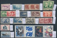 Többpéldányos francia összeállítás: 1934-1969 44 db bélyeg berakólapon (Mi EUR ~150,-)