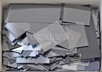 ~200 g Hawid bélyegek és csíkok részére kis dobozban