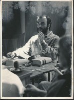 Tompa Gábor (1957-) világhírű erdélyi magyar színházi rendező, a Kolozsvári Állami Magyar Színház igazgatója és főrendezője, egyetemi oktató, színészpedagógus, költő fotója, 24x18cm