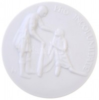 DN 'Pro Incolumitate' jelzett Herendi bisquit porcelán karton tokban (66mm) T:1