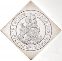 DN 'Az Erdélyi Fejedelemség éremritkaságai: A magyar csegelyek' sorozat: 'Bethlen Gábor - dupla tallér csegely (1627)' ezüstözött Cu-Ni emlékérem (40x40mm), valamint 'Apafi Mihály - aranyforint csegely (1687)' és 'I. Lipót - dukát