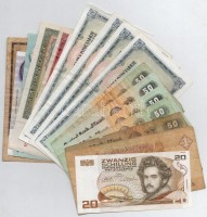 Vegyes 18db-os bankjegy tétel nagyrészt jugoszláv és egyiptomi bankjegyek, benne Ausztria 1986. 20Sch T:II-,III
Mixed 18pcs of banknotes mainly Yugoslavian and Egyptian notes, including Austria 1986. 20 Schilling C:VF,F