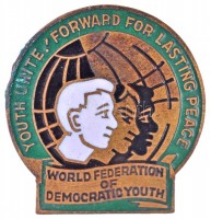 DN 'Demokratikus Ifjúsági Világszövetség' zománcozott kitűző T:2
Hungary 'World Federation of Democratin Youth' enamelled pin C:XF