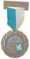 Ausztria 1972. '1. Enns-völgyi Nemzetközi Vándornap' festett fém jelvény, 'JOS. MAYR. - LINZ A.D.' gyártói jelzéssel (45mm) T:2
Austria 1972. '1. Int. Ennstaler Wanderung' painted metal badge, with 'JOS. MAYR. - LINZ A.D.' makers mark C:XF