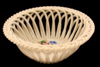 Herendi Viktória áttört tálka, kézzel festett, jelzett, apró repedéssel, m:4,5 cm, 10,5 cm