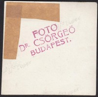 cca 1930-1940 Dr. Csörgeő Tibor (1869-1968): Pezsgőfürdő, pecséttel jelzett vintage fotó, sarkán törésvonal, 5,5x5,5 cm