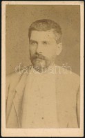 cca 1880 Reinbóth Nándor fővárosi főpénztáros fotója, hátoldalon feliratozva, 10,5x6 cm