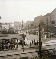 cca 1970 Budapest, Moszkva tér, 2 db szabadon felhasználható, vintage negatív, 6x6 cm