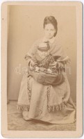 cca 1866 Eger, Záhor Lipót fényképész és festő műtermében készült, vizitkártya méretű fénykép, 10,5x6,5 cm
