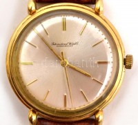 18 K arany IWC Schaffhausen férfi mechanikus karóra, hibátlan számlappal, bőr szíjjal, szép, működő állapotban / 18 C gold men's watch in nice working condition d: 3,7 cm