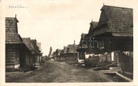 16 db RÉGI felvidéki képeslap fatemplomokkal és népviselettel. Fényképezte Karel Plicka / 16 pre-1945 Slovakian postcards with folklore and wooden churches. Photographed by Karel Plicka