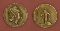Ivánovics János (1912): B.Pápay Klára előadóművész a Thália Egri Színjátszó Társaság alapító tagja, 1941., bronz, 80 mm