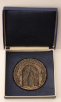 Csíkszentmihályi Róbert (1940): Szentendrei napok 1969, bronz dobozában, 92 mm